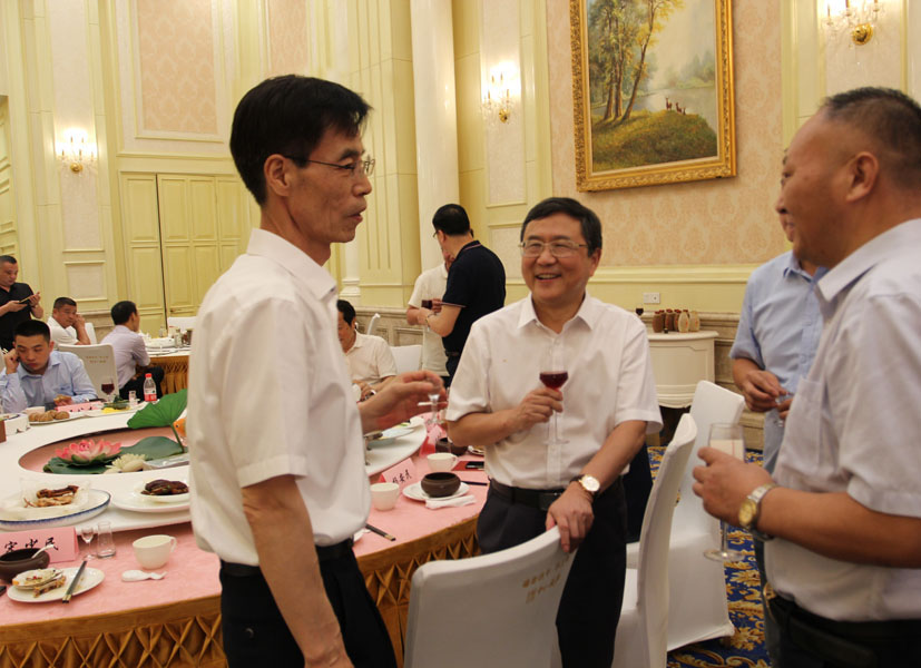 杨安民从业卅五周年系列报道--“璀璨卅五年，荣耀共分享”纪念晚宴